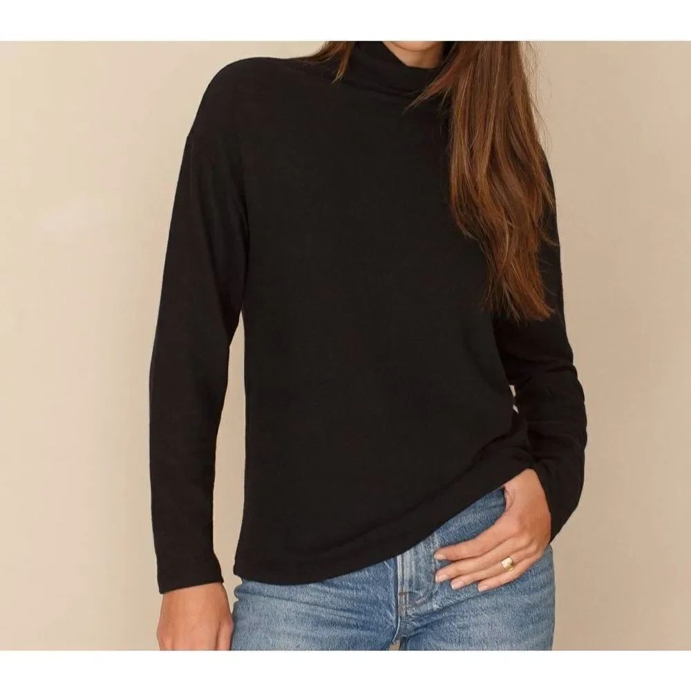 Reformation Black kira knit top sz Small